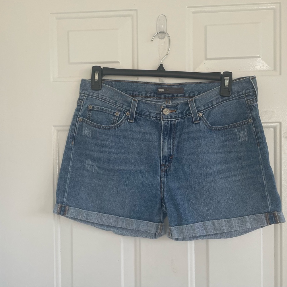Levi Strauss & CO. Women’s Denim Shorts Size 31